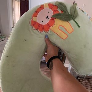 Boppy pillow